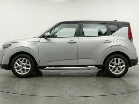 Used 2025 Kia Soul LX w/ LX Technology Package image 5