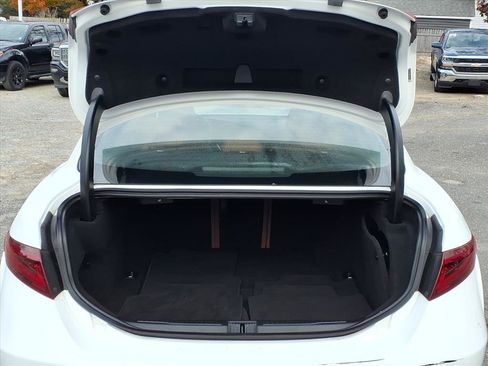 Used 2022 Alfa Romeo Giulia Ti image 13