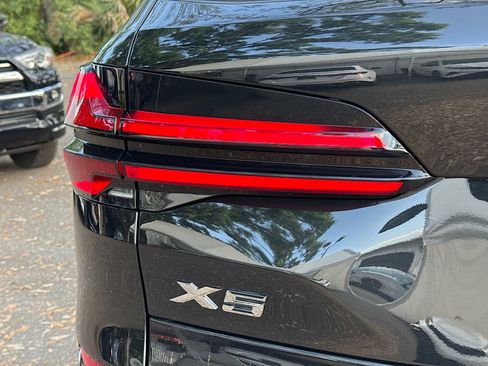 New 2026 BMW X5 xDrive50e w/ M Sport Package image 10