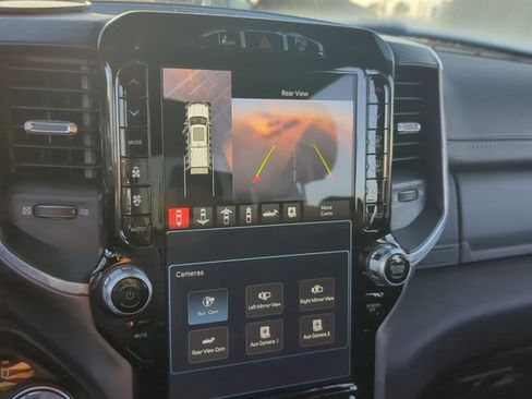 Used 2023 RAM 1500 Laramie image 19