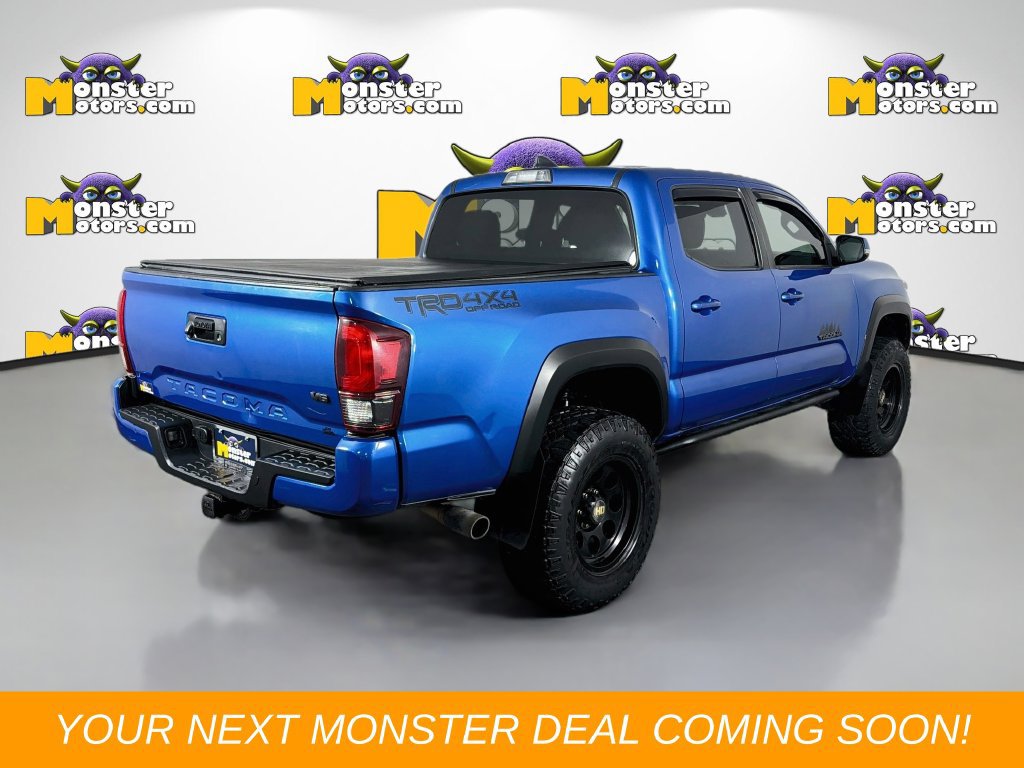 Used 2018 Toyota Tacoma TRD Sport AWD/4WD image 5