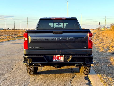Used 2021 Chevrolet Silverado 1500 LT Trail Boss w/ Convenience Package II image 8