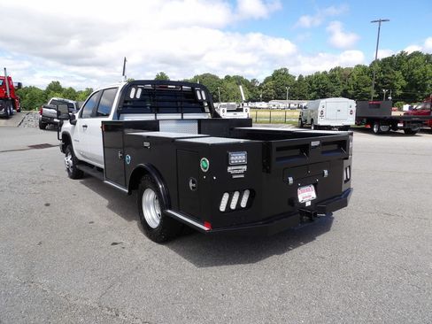 Used 2025 Chevrolet Silverado 3500 W/T w/ WT Convenience Package AWD/4WD image 5