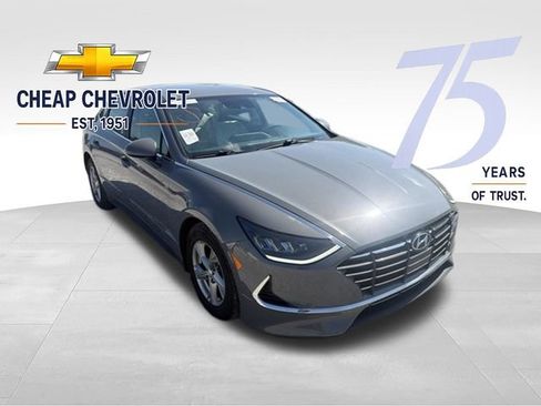 Used 2023 Hyundai Sonata SE FWD image 2