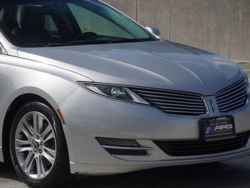 Used 2014 Lincoln MKZ Sedan 4D w/ Equipment Group 102A Reserve image 30