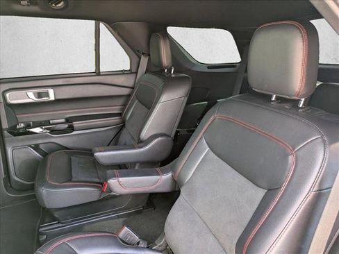 Used 2022 Ford Explorer ST-Line w/ Class IV Trailer Tow Package image 14