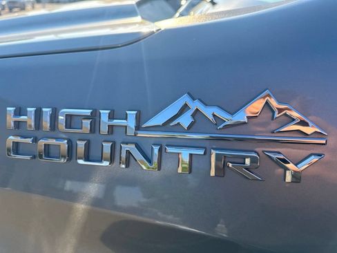 Used 2024 Chevrolet Silverado 1500 High Country w/ High Country Premium Package AWD/4WD image 6
