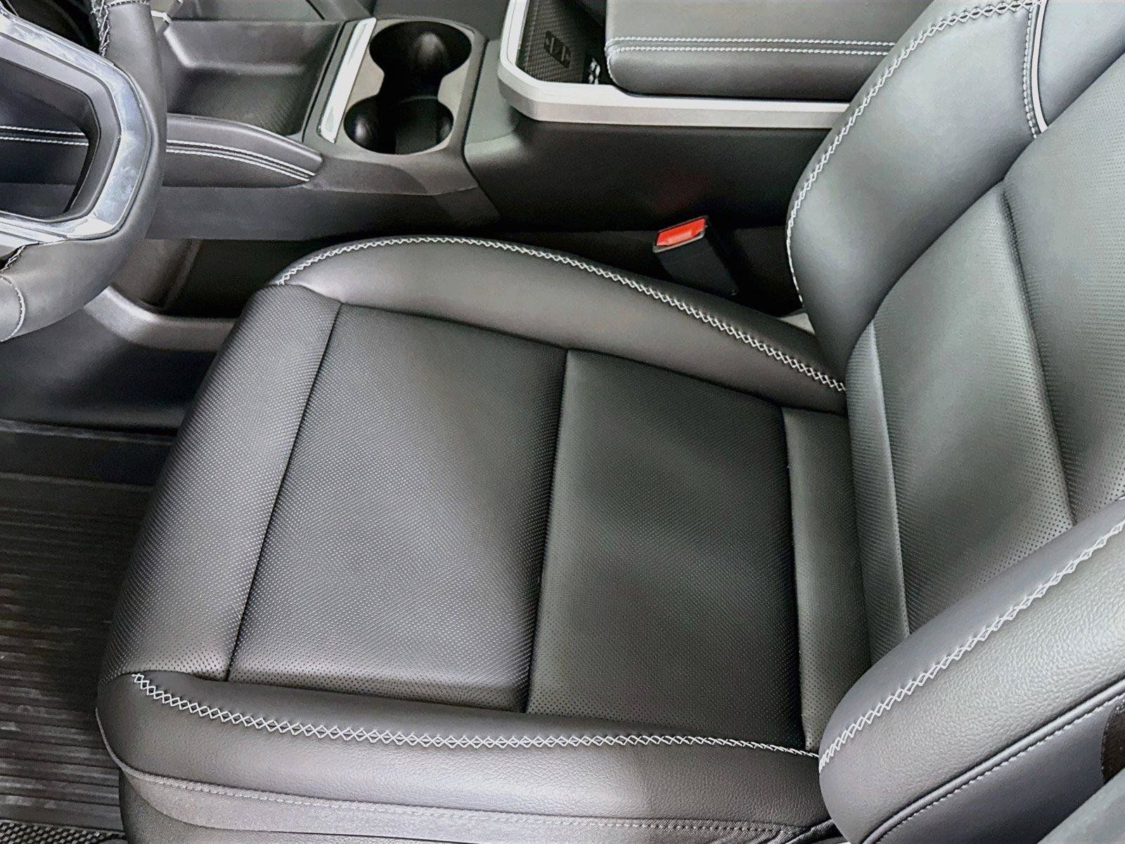 New 2027 GMC Terrain Denali w/ LPO, Floor Liner Package AWD/4WD image 13