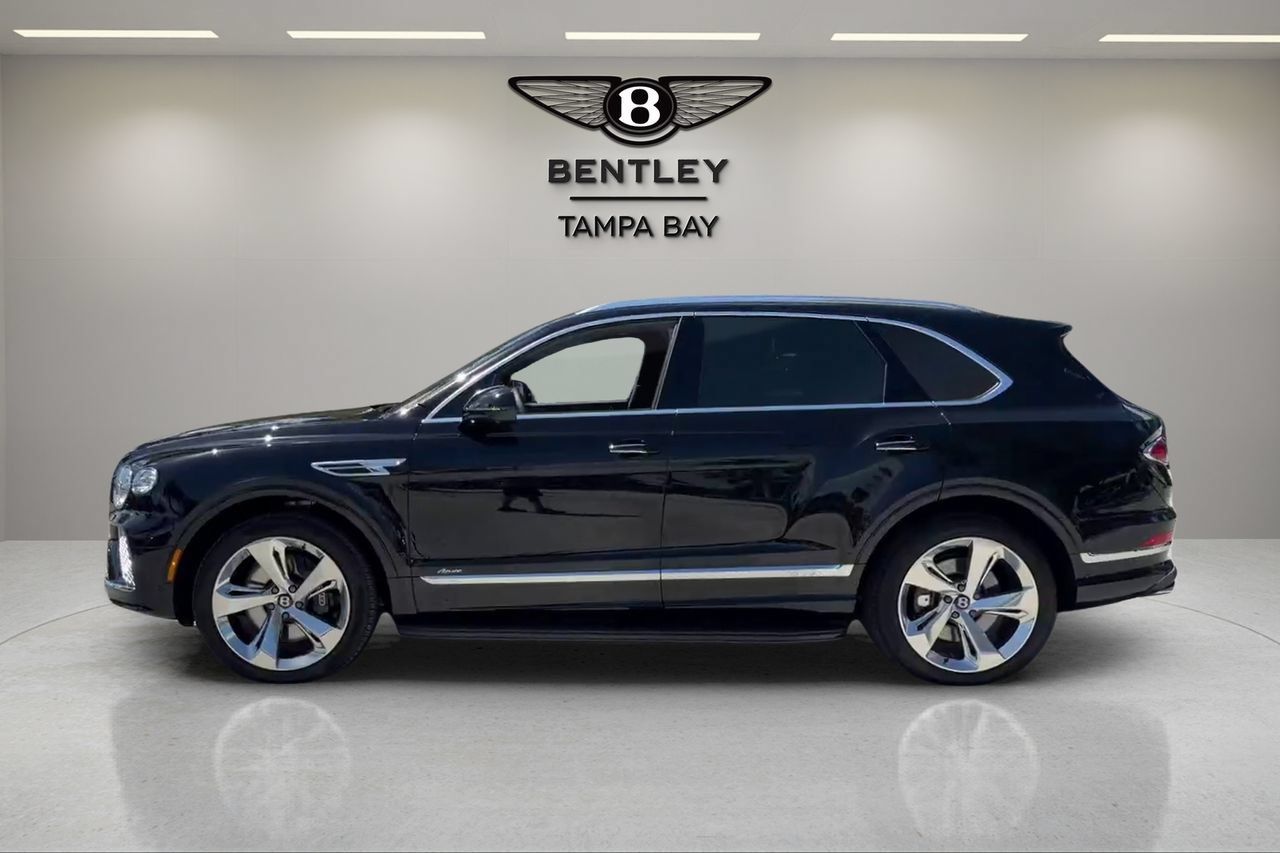 Used 2025 Bentley Bentayga AWD/4WD image 2
