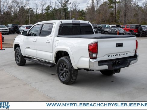 Used 2021 Toyota Tacoma SR5 image 4