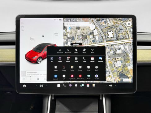 Used 2021 Tesla Model Y Long Range image 10