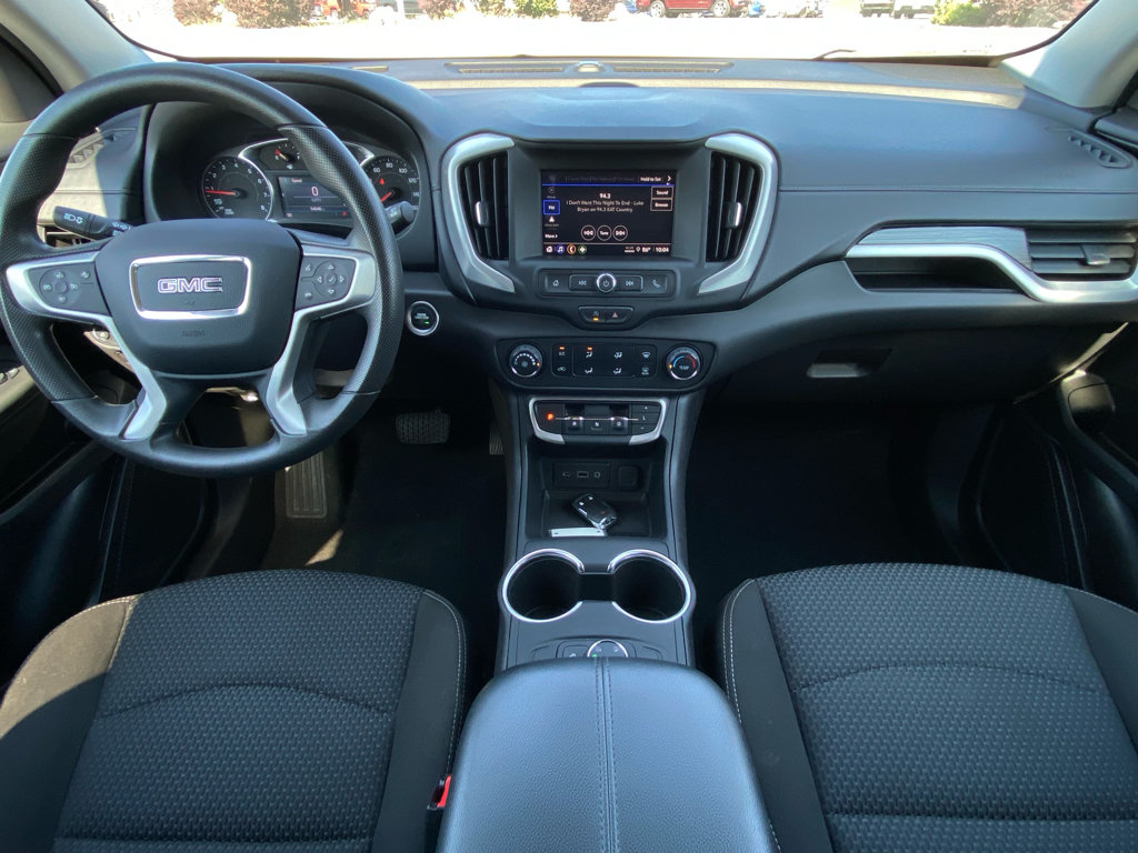 Used 2024 GMC Terrain SLE AWD/4WD image 18