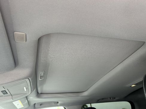 Used 2018 GMC Sierra 1500 SLT AWD/4WD image 12