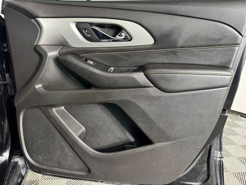 Used 2019 Chevrolet Traverse LS AWD/4WD image 40