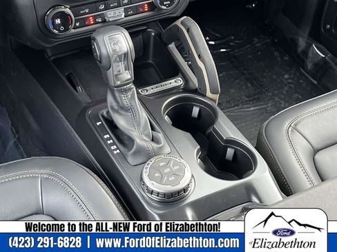 New 2025 Ford Bronco Badlands image 15