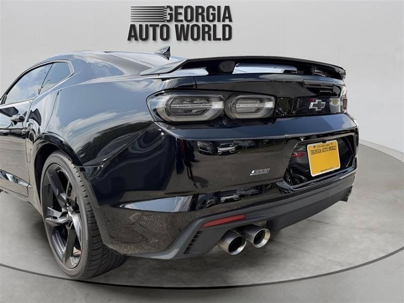 Used 2019 Chevrolet Camaro SS RWD image 35