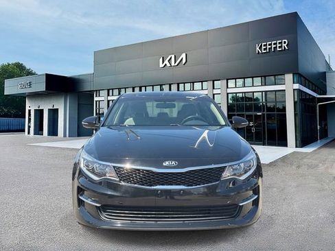 Certified 2018 Kia Optima LX w/ 17" Alloy Wheels Package image 3