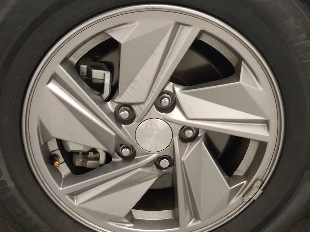 Used 2025 Hyundai Elantra SE FWD image 31