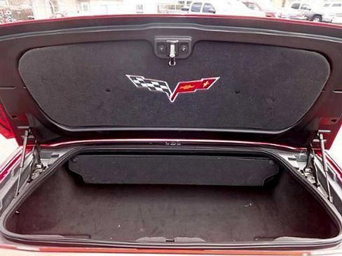 Used 2007 Chevrolet Corvette Convertible w/ Preferred Equipment Group RWD image 31