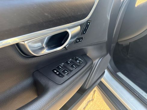 Used 2017 Volvo V90 T6 Cross Country image 20