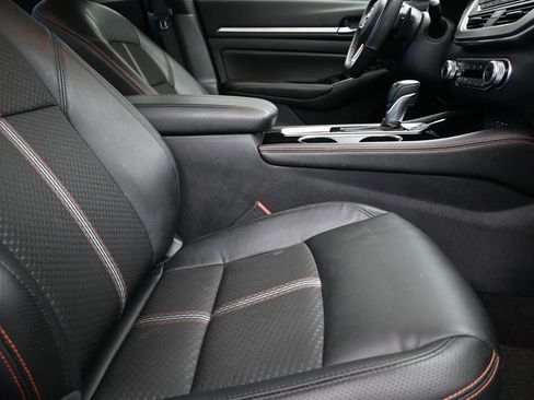 Used 2024 Nissan Altima 2.5 SR image 25