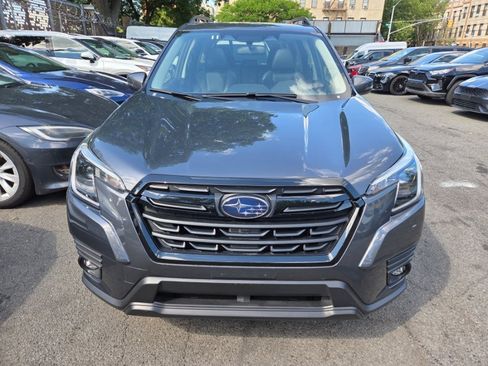 Used 2024 Subaru Forester Limited AWD/4WD image 1