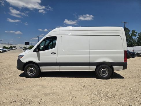 New 2026 Mercedes-Benz Sprinter 2500 image 5