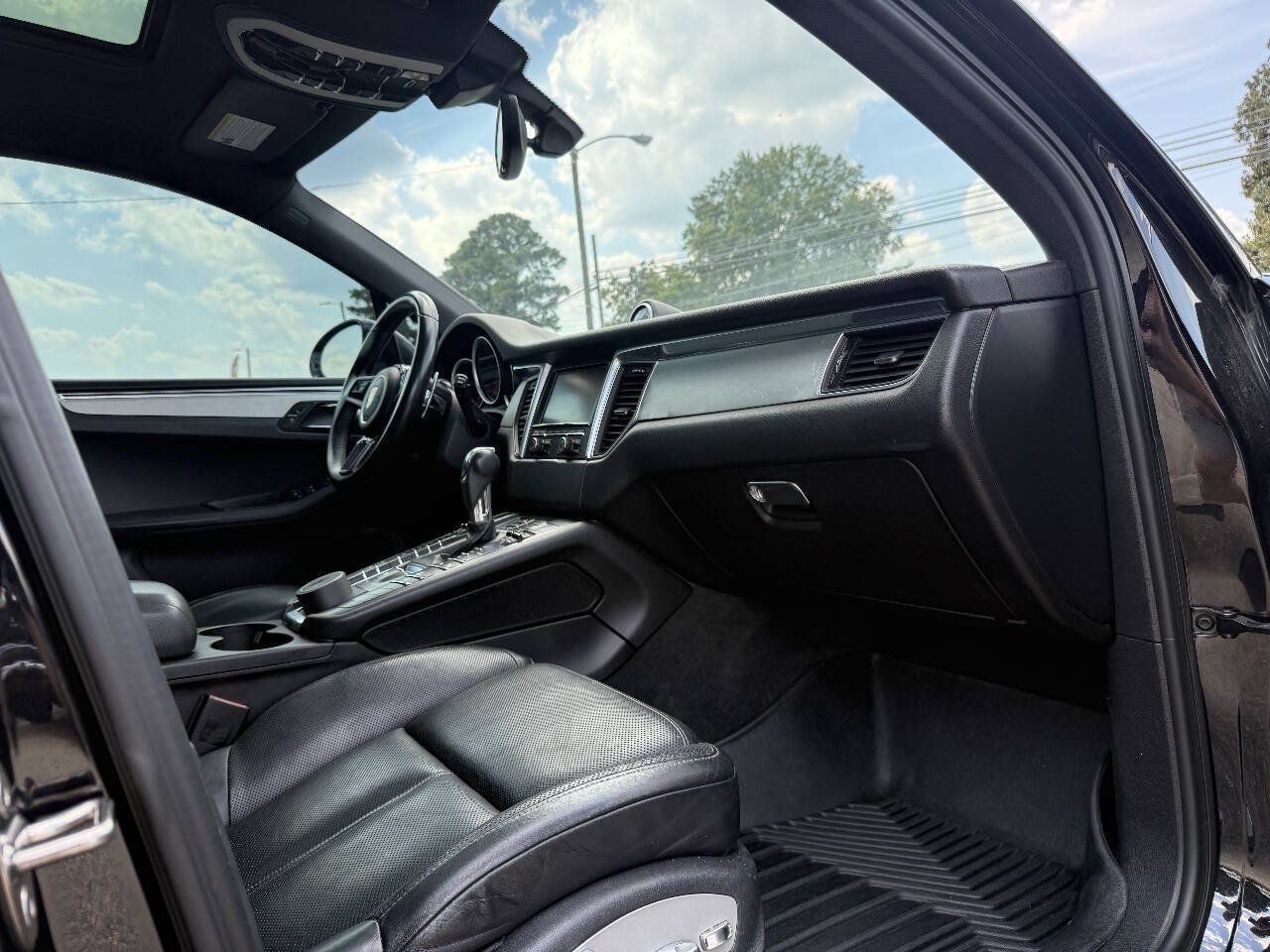 Used 2016 Porsche Macan S AWD/4WD image 5