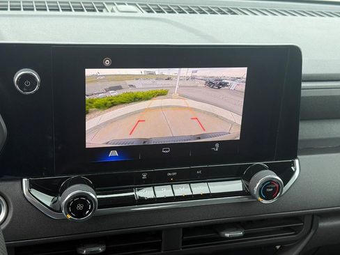 Used 2024 Chevrolet Colorado W/T image 24