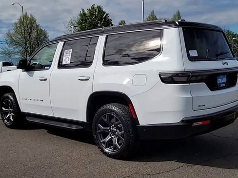New 2026 Jeep Grand Wagoneer 4WD image 6