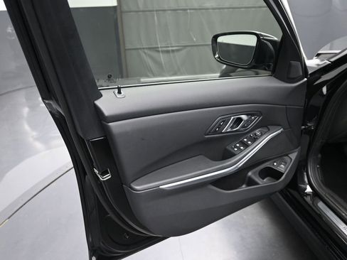 Used 2024 BMW 330e xDrive image 11