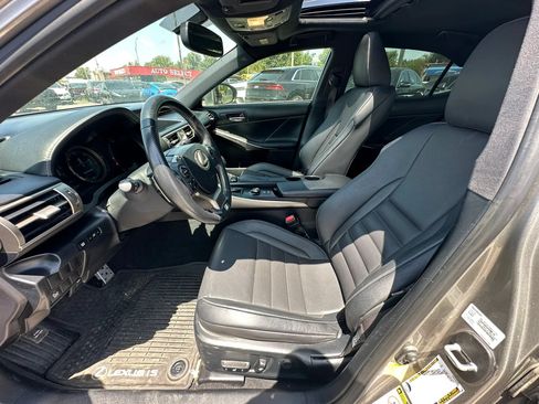 Used 2016 Lexus IS 200t w/ F Sport Package RWD image 10