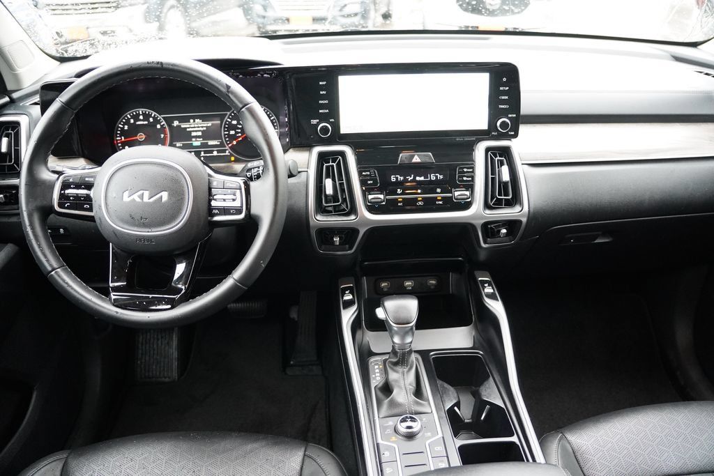 Certified 2022 Kia Sorento S AWD/4WD image 19