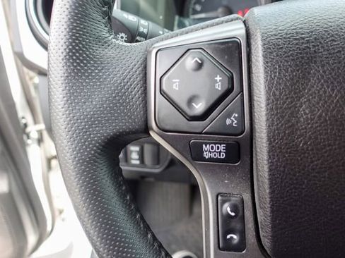 Certified 2021 Toyota Tacoma TRD Off-Road w/ Technology Package AWD/4WD image 19