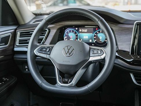 New 2026 Volkswagen Atlas SEL Premium R-Line AWD/4WD image 17