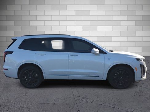 Certified 2023 Cadillac XT6 Sport w/ Technology Package image 6