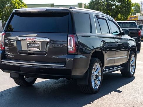 Used 2018 GMC Yukon Denali w/ Denali Ultimate Package AWD/4WD image 32