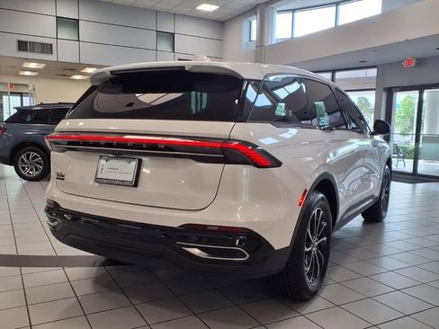 Certified 2026 Lincoln Nautilus Premier AWD/4WD image 2