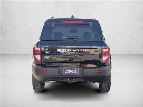 Used 2025 Ford Bronco Sport Badlands image 7