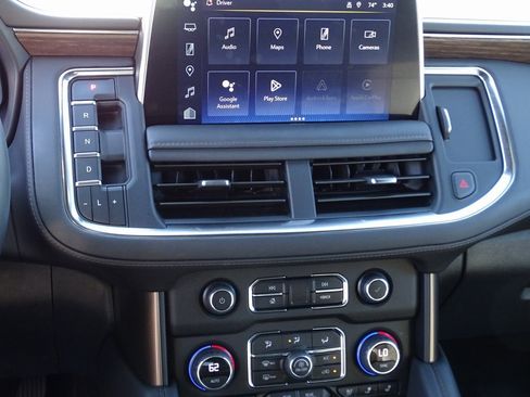 Used 2024 Chevrolet Tahoe High Country image 25