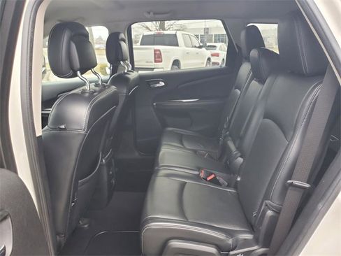 Used 2014 Dodge Journey Limited w/ Driver Convenience Group image 27