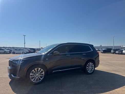 Used 2020 Cadillac XT6 Premium Luxury FWD image 10
