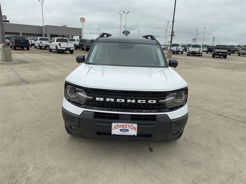 Used 2025 Ford Bronco Sport Outer Banks w/ Outer Banks Tech Package+ AWD/4WD image 3