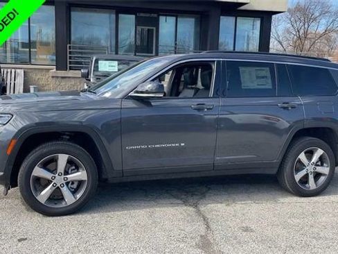 New 2025 Jeep Grand Cherokee L Limited w/ Luxury Tech Group II AWD/4WD image 25