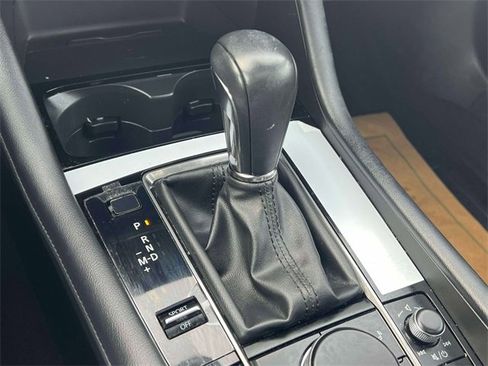 Used 2024 MAZDA MAZDA3 Hatchback w/Premium Plus Pkg image 30