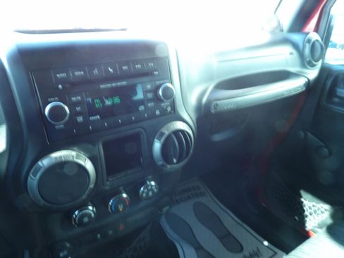 Used 2012 Jeep Wrangler Sport w/ Connectivity Group AWD/4WD image 16