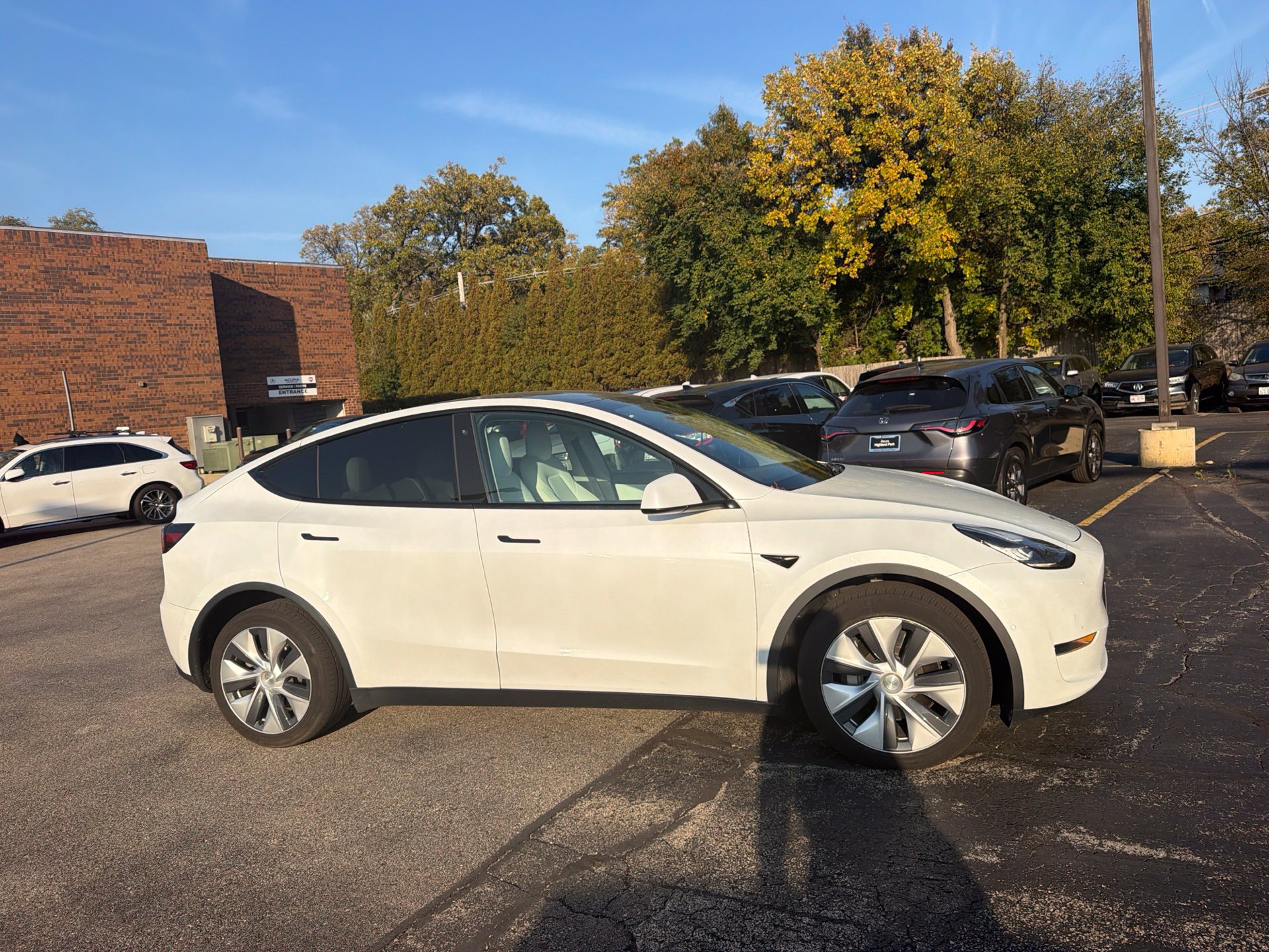 Used 2020 Tesla Model Y Long Range AWD/4WD image 8