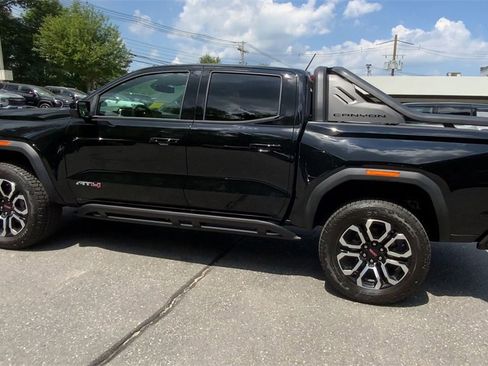 New 2025 GMC Canyon AT4 w/ Nightfall Edition image 7