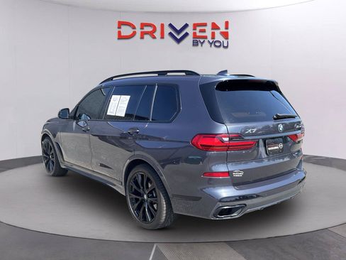 Used 2022 BMW X7 xDrive40i w/ M Sport Package AWD/4WD image 5