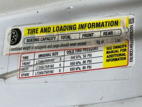 Used 2017 Chevrolet Express 2500 RWD image 85
